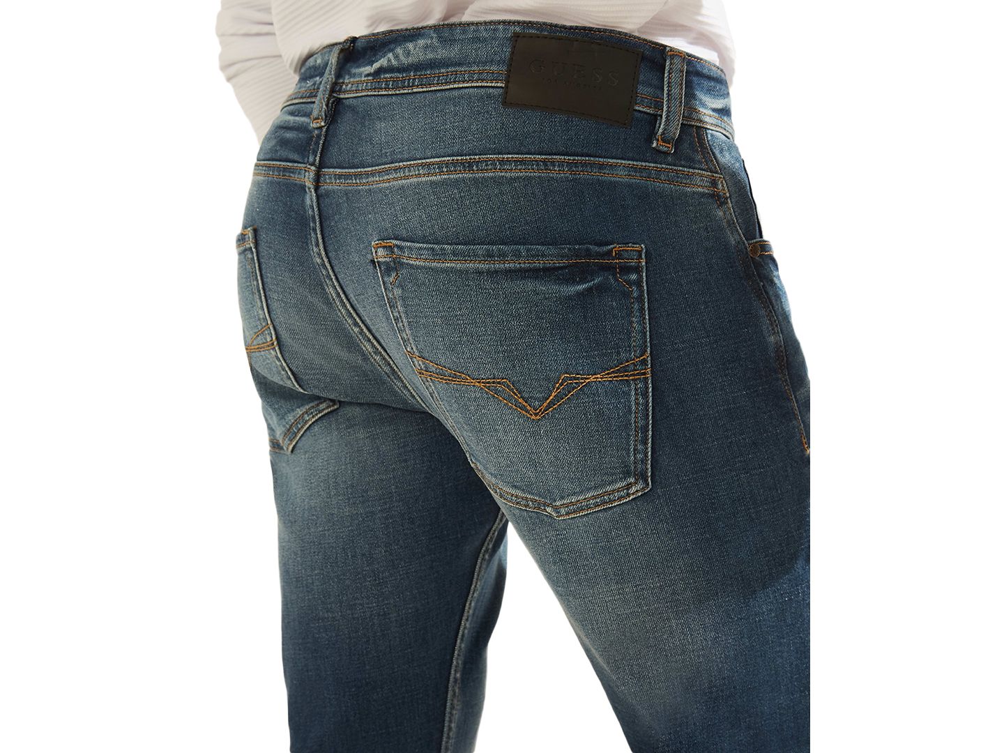 Мужские джинсы GUESS Eco Mateo Medium Wash Relaxed, цвет: Синий джинсовый — фото 4