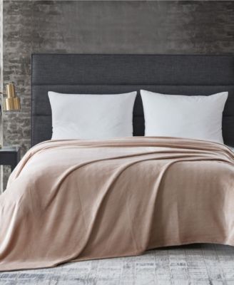 Kenneth Cole Reaction Solid Ultra Soft Plush Blanket, Full/Queen