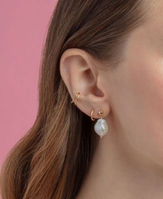 Women's Large Baroque Pearl Drop Stud Earrings