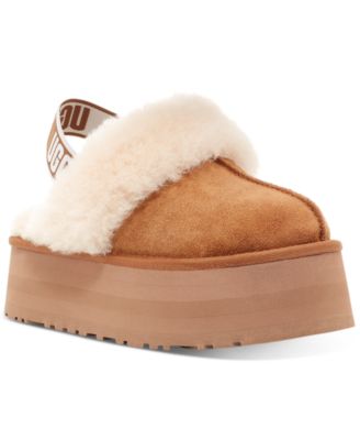 does macys carry uggs