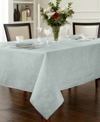 Waterford - Chelsea 70" x 104" Tablecloth