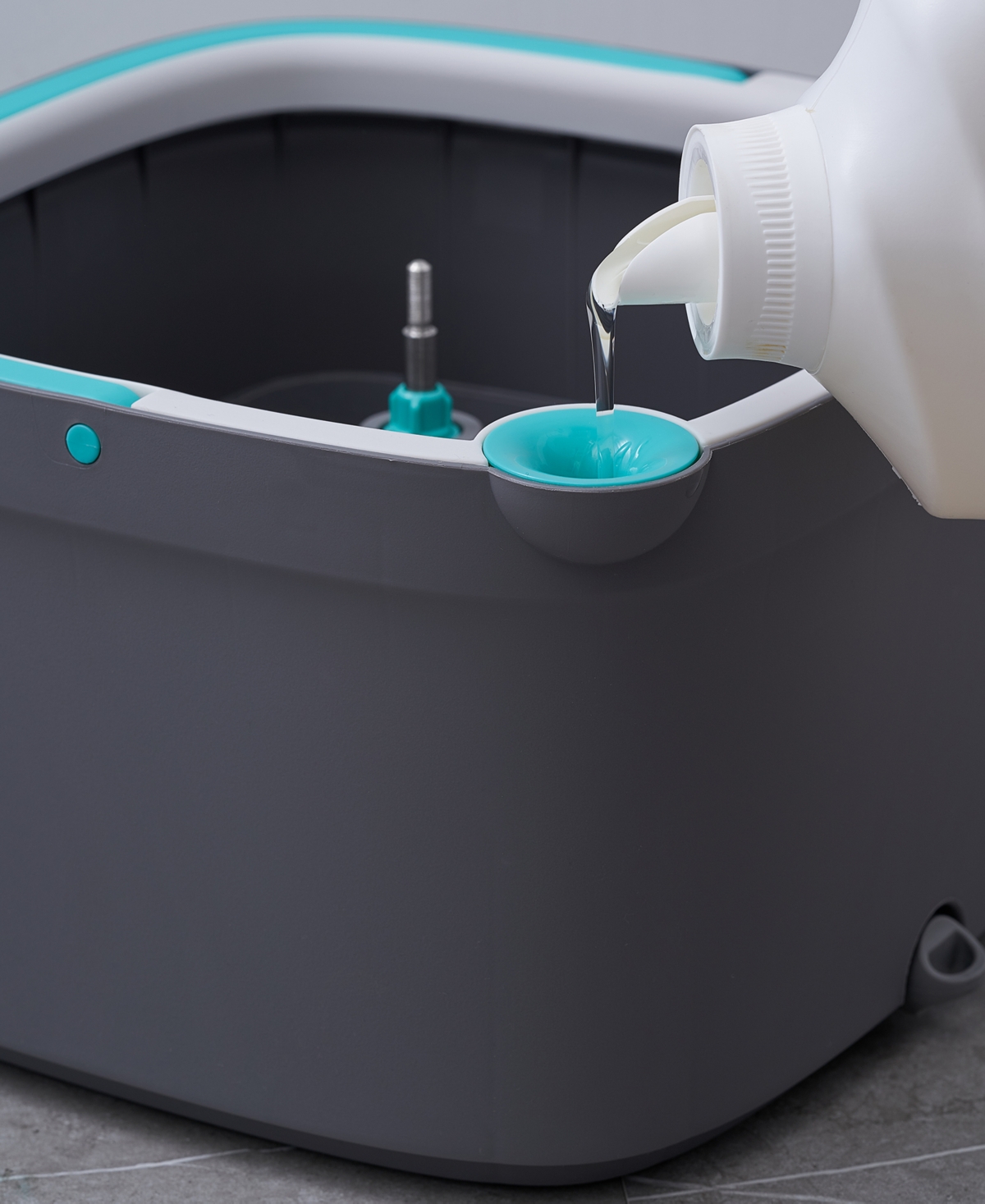 True & Tidy Trueclean Mop Bucket System In Gray