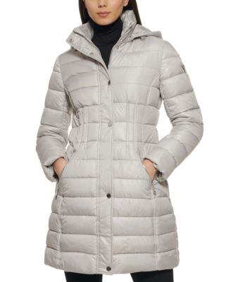 guess white puffer jacket