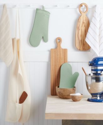 Ribbed Soft Silicone 2-Pc. Oven Mitt Set