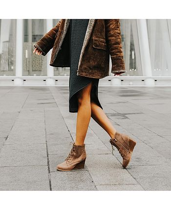 Journee collection magely cheap wedge bootie