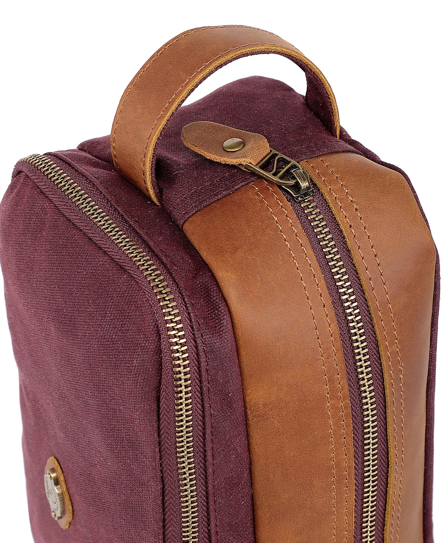 Женский несессер TSD BRAND Turtle Ridge Waxed Canvas Toiletry Bag, цвет: Бордовый — фото 12