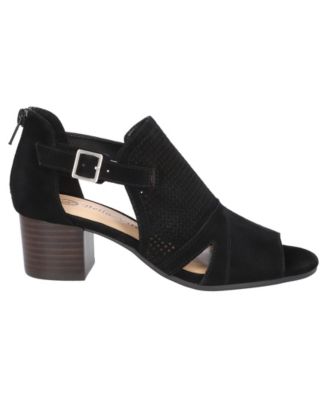 Women's Illiana Block Heeled Sandals