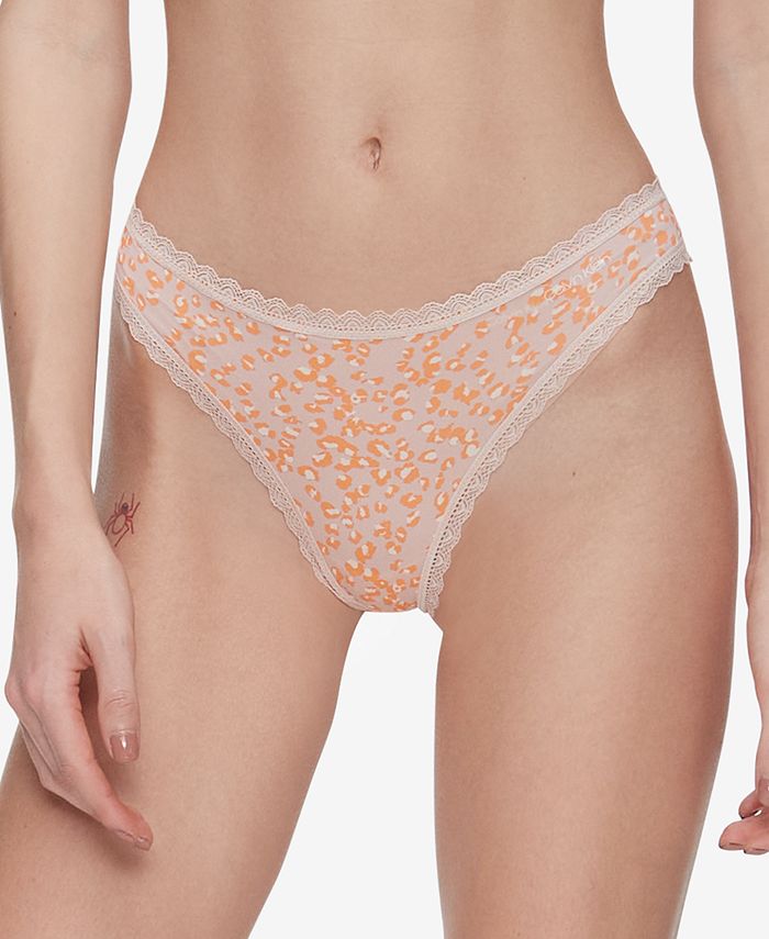 CALVIN KLEIN Women's Lace-Trim Thong Underwear QD3705 BARE (Nude 5) Size XS  NWT
