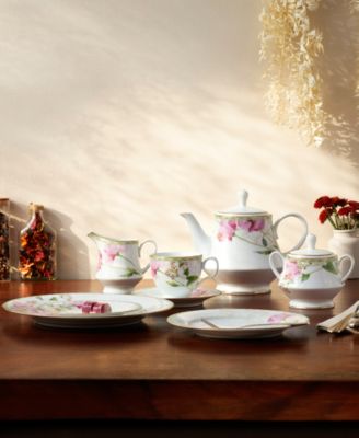 Noritake Poppy Place Dinnerware Collection