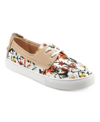 easy spirit canvas slip on shoes