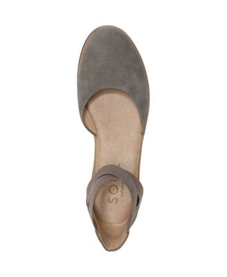 Womens' Intro Slip-on Flats