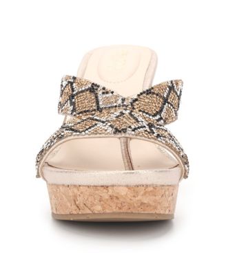 Kenneth Cole REACTION Women's Card T-Strap Wedge Sandal - Blush Patent, Size 6 - View #11
