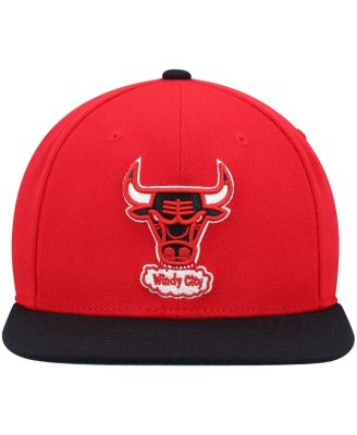Men's Red and Black Chicago Bulls Hardwood Classics Team Two-Tone 2.0 Snapback Hat