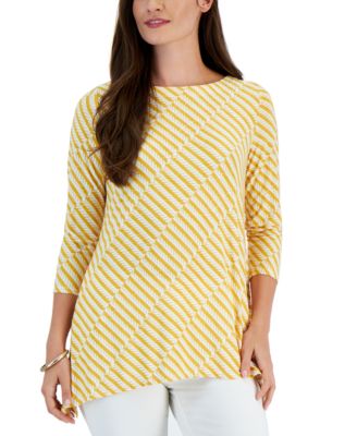 JM Collection - Women's Stepping Surface Sharkbite Top