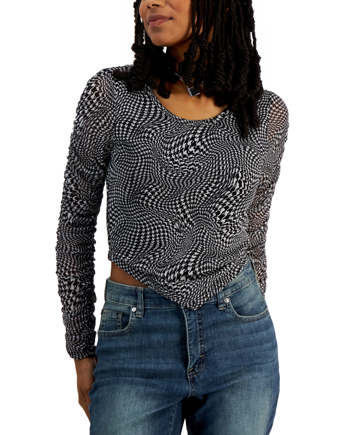 Crave Fame Juniors' Printed V-Hem Mesh Top