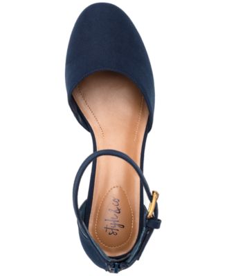 Women's Alinaa Two-Piece Block Heel Dress Pumps