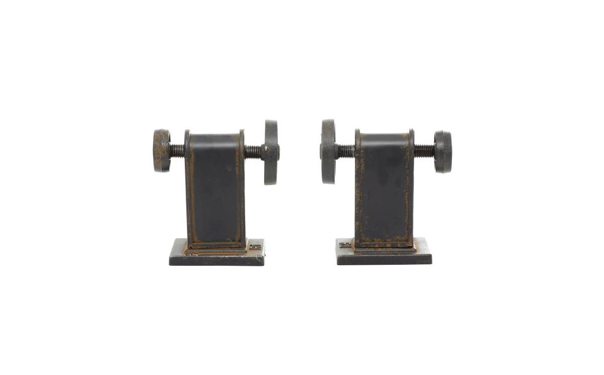 Rosemary Lane Industrial Gear Bookends, Set Of 2 In Black