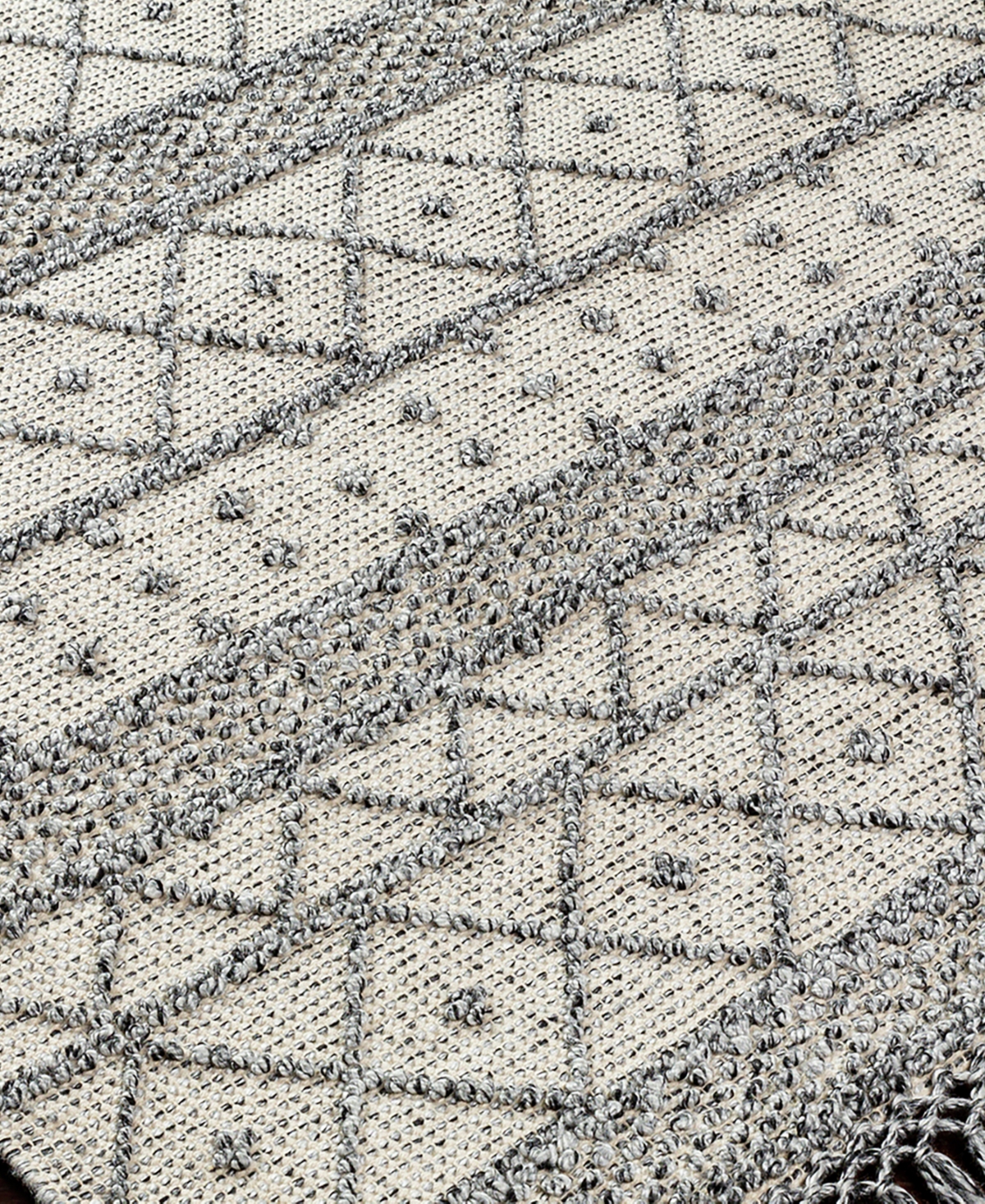 Livabliss Fleur Fle-2305 5' x 7'6" Outdoor Area Rug