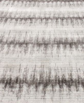 Chroma ER4494 8' x 10' Area Rug