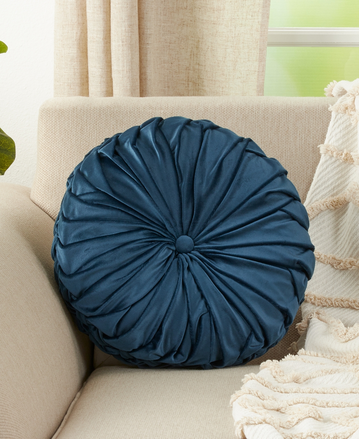 Saro Lifestyle Velvet Pintuck Decorative Pillow,