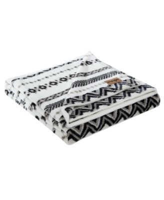 Diamond Trail Ultra Soft Plush Throw, 70" x 50"