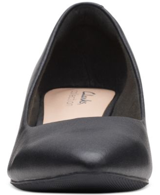 Women's Teresa Step Block-Heel Comfort Pumps