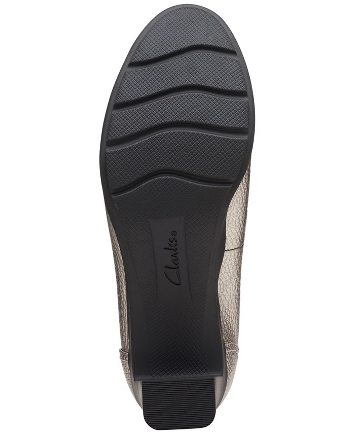 Clarks Women's, Neiley Pearl Pump, Pewter, 7 : Buy Online At Best Price In KSA - Souq Is Now