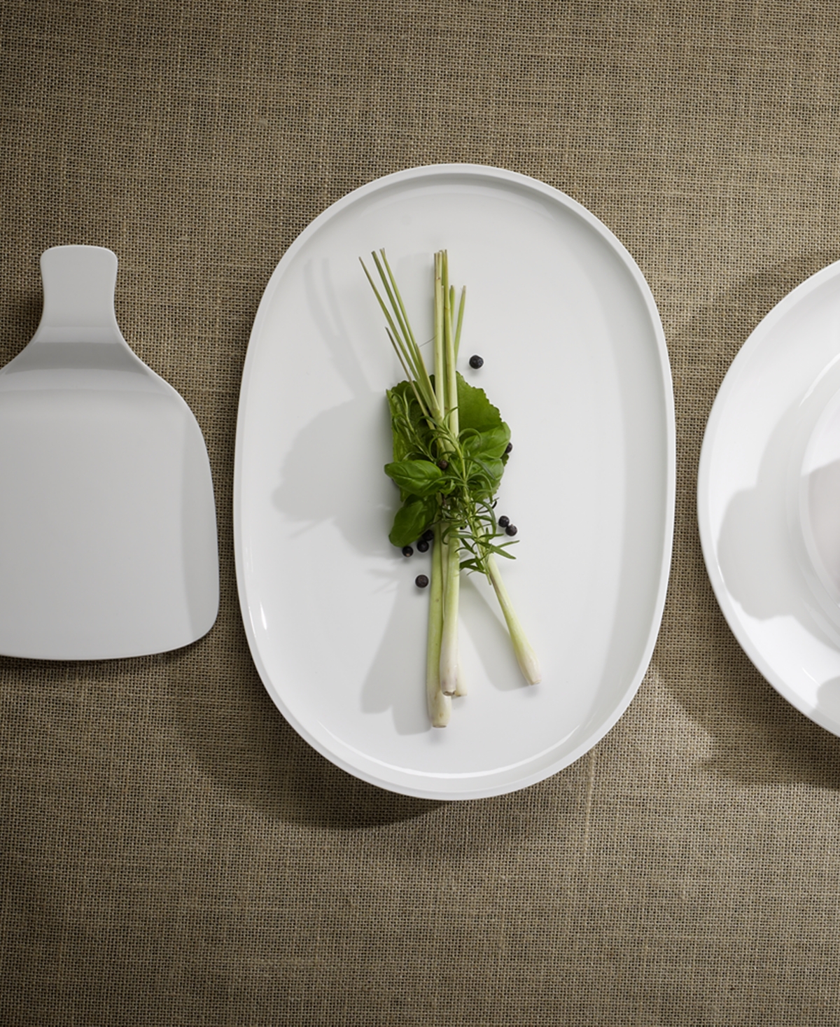 Villeroy & Boch Bone Porcelain Artesano Oval Platter