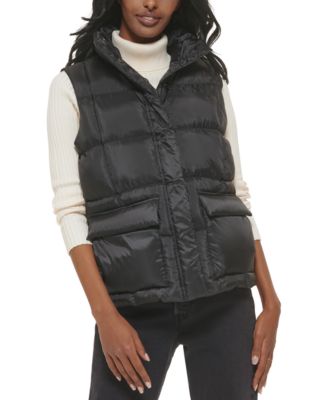 black quilted puffer vest