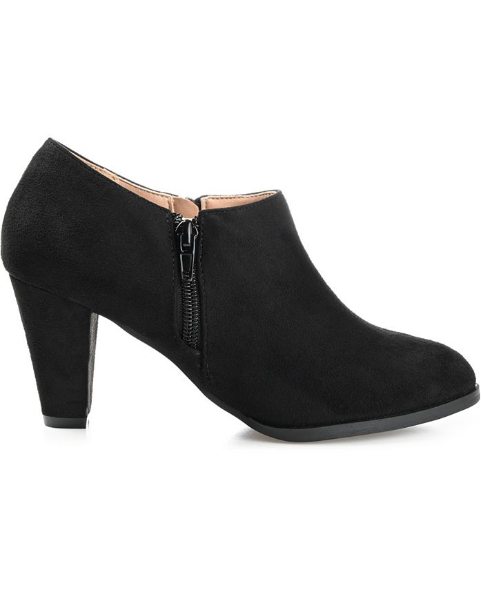 journee collection womens sanzi booties stacked heel