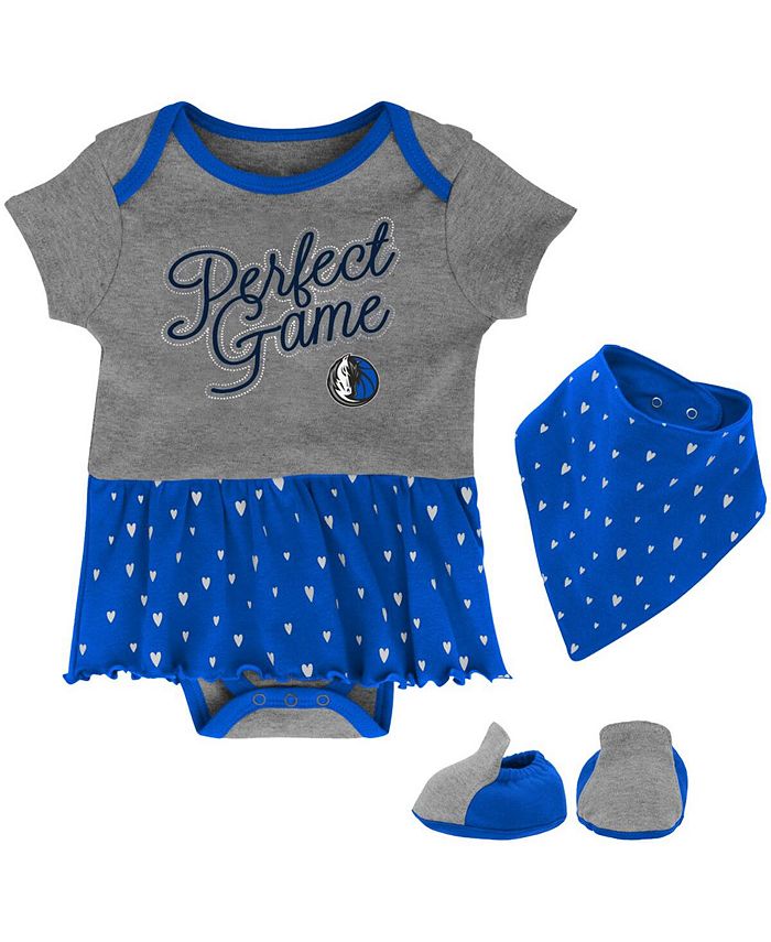 Outerstuff Girls Infant Heathered Gray Dallas Mavericks Practice Makes Perfect Bodysuit Bib and