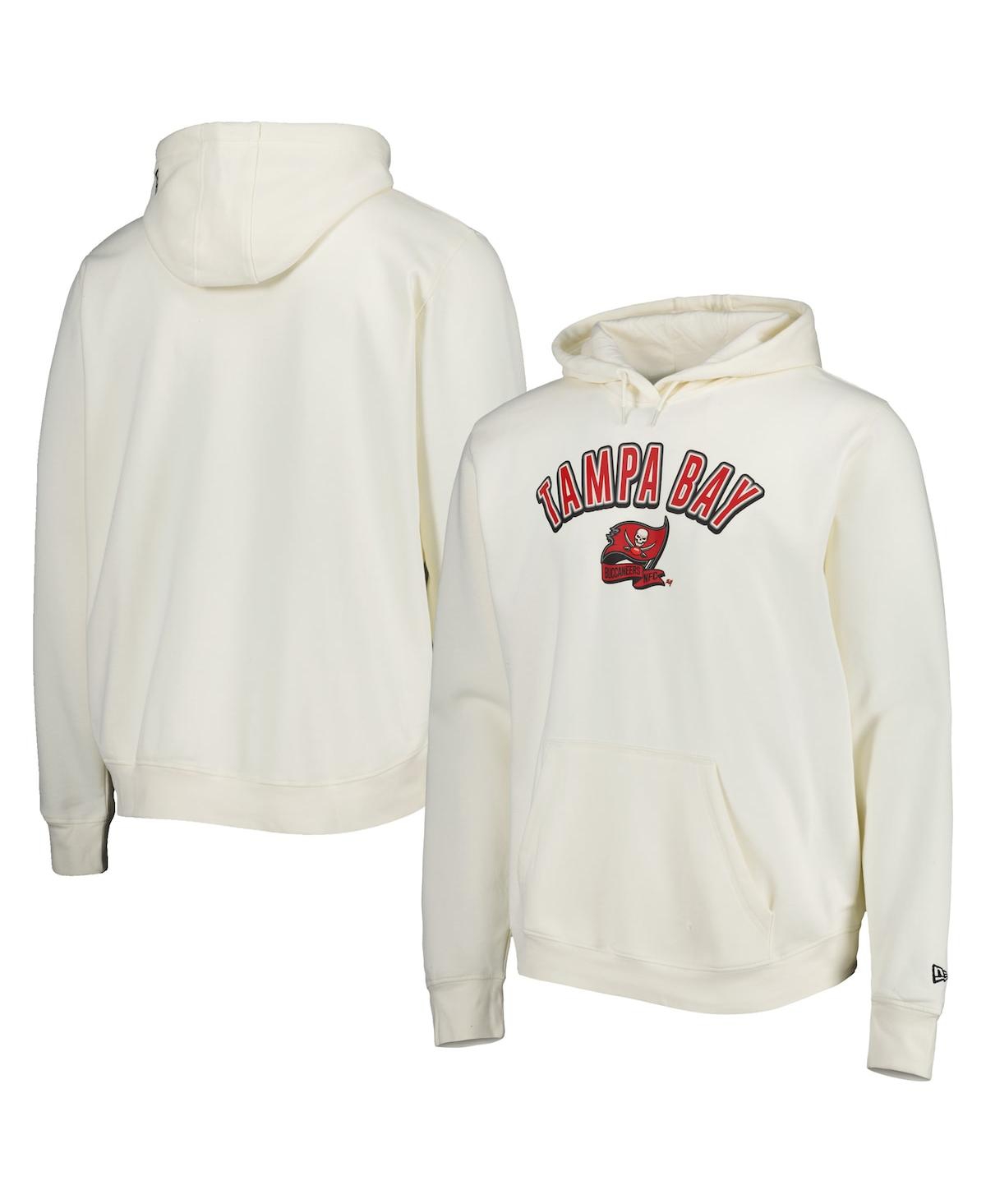 NEW ERA MEN'S NEW ERA CREAM TAMPA BAY BUCCANEERS SIDELINE CHROME PULLOVER HOODIE 