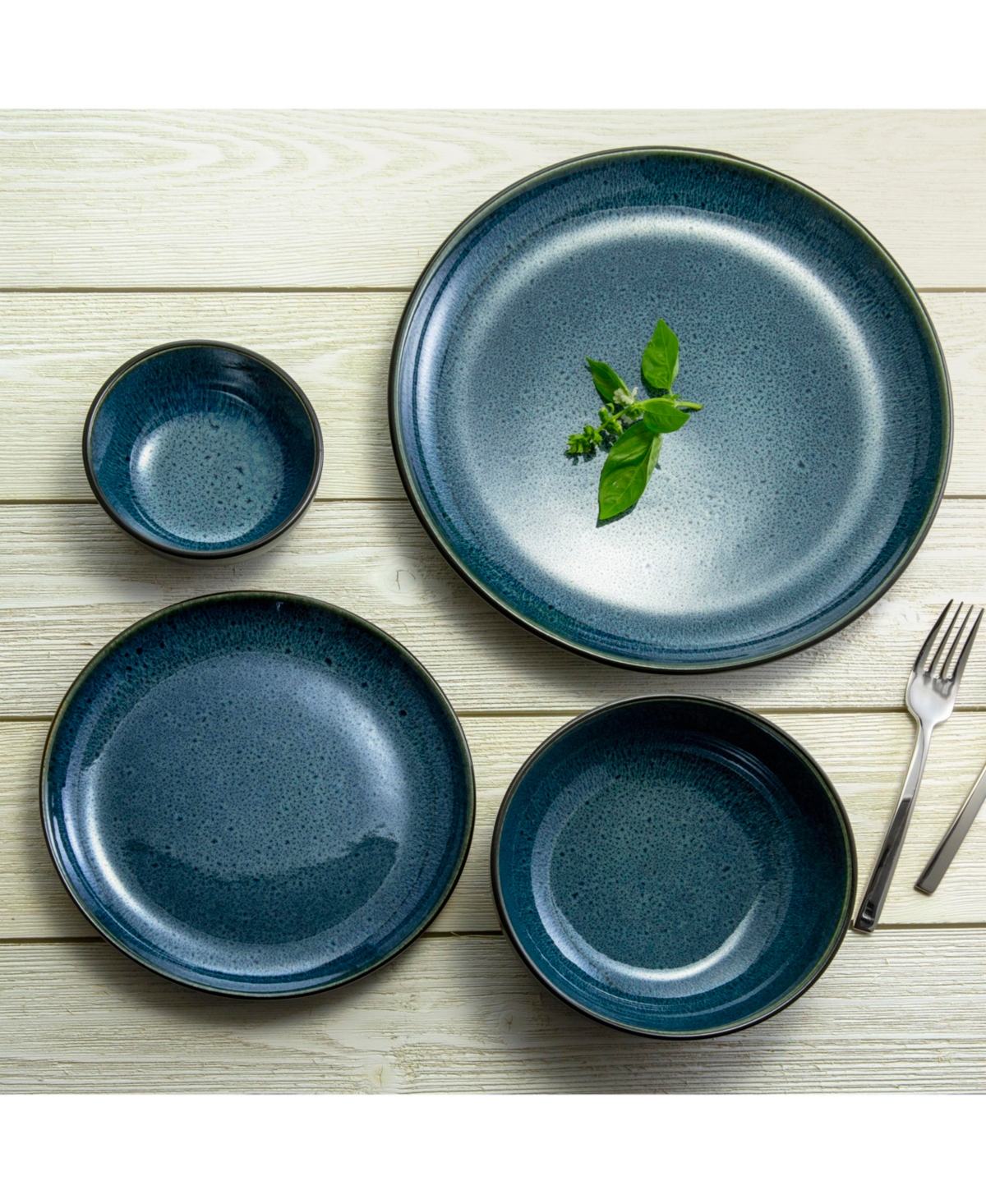 Sango Resona 16 Piece Dinnerware Set, Service for 4