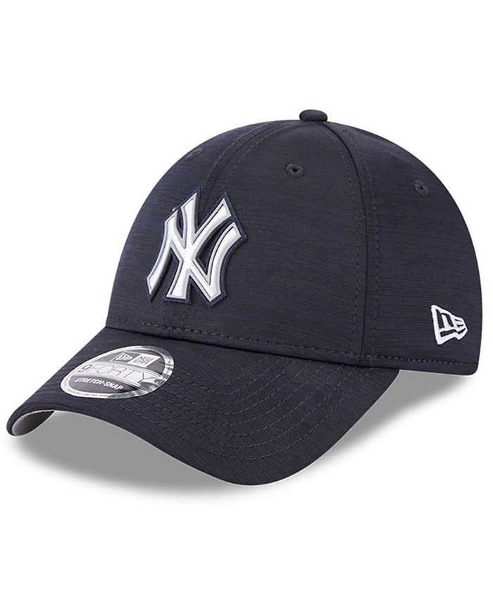 New Era Men's Navy New York Yankees 2023 Clubhouse 9FORTY Snapback Hat ...