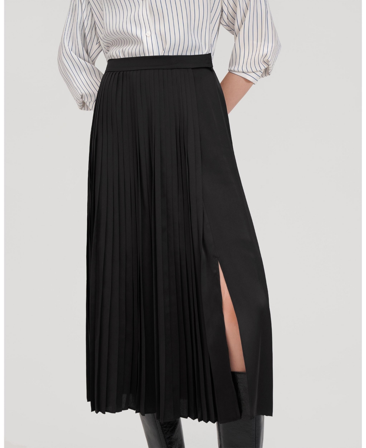 Lilysilk Silk-lined Daffodil Pleated Skirt For Women In Black