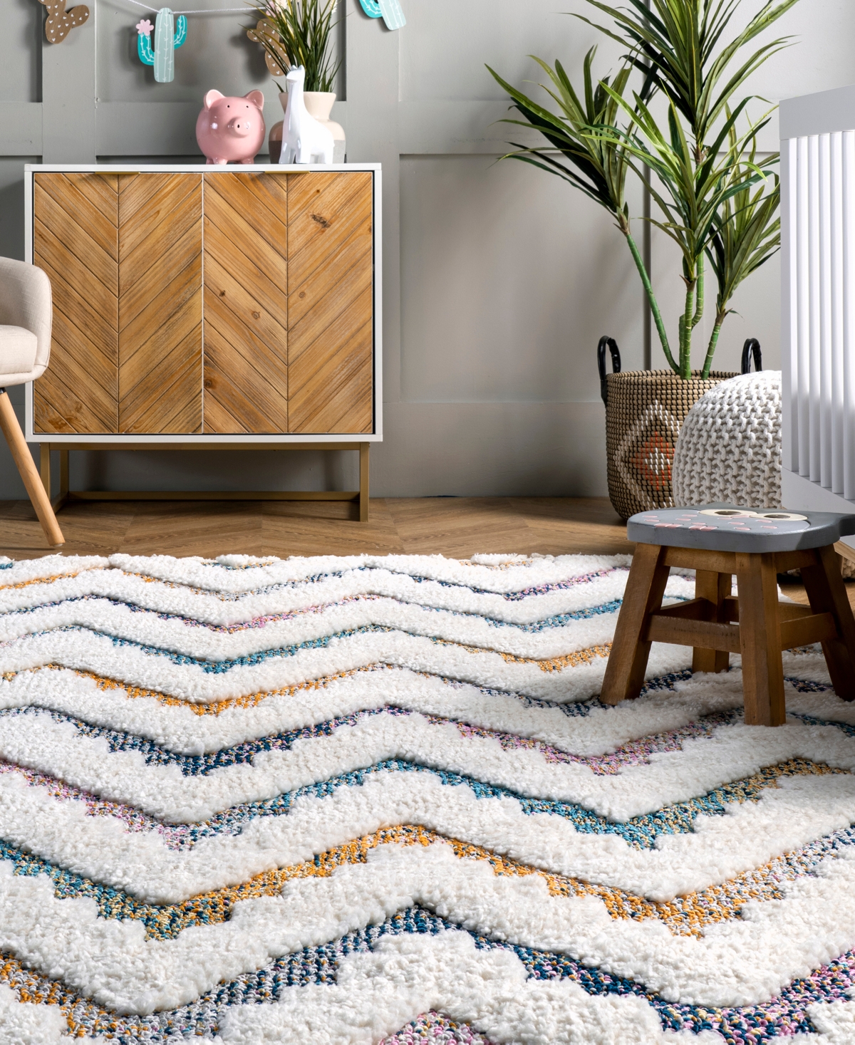 Nuloom Loft Rumi High-low Chevron Kids Tassel 5'3" X 7'6" Area Rug In Ivory
