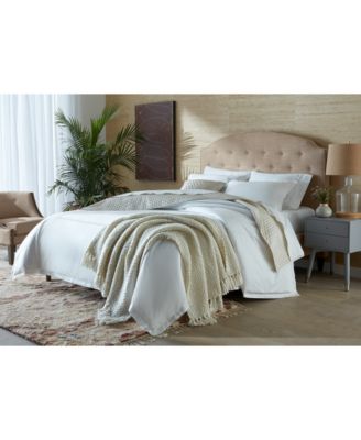 Aminah Upholstered Queen Bed