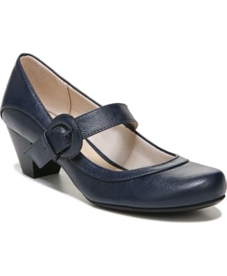 Macys navy sale pumps