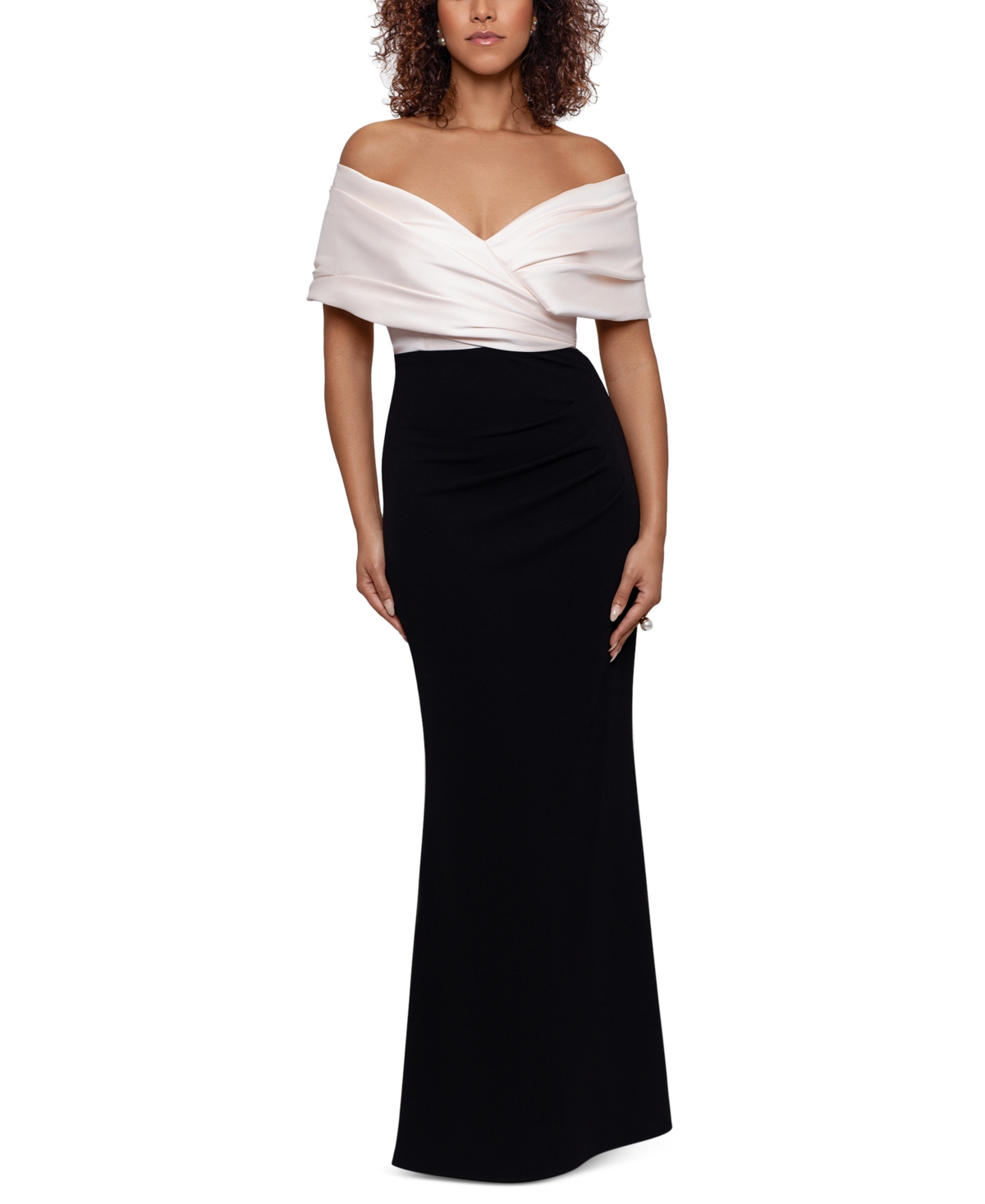 Betsy & Adam Petite Off-the-shoulder Sweetheart-neckline Gown In Champagne Black