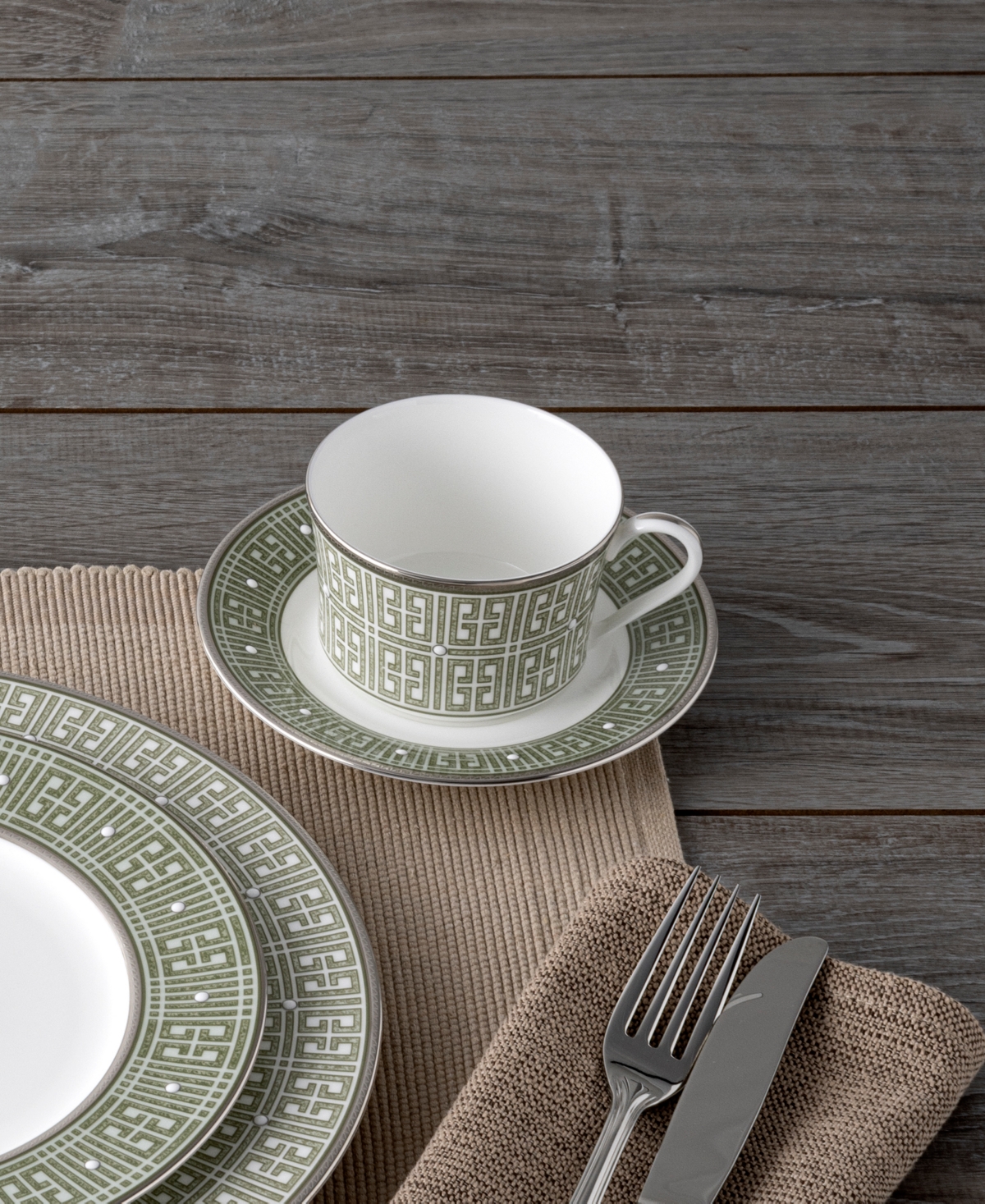 Noritake Infinity Green Platinum 4 Piece Saucer Set, Service For 4 In Green Platinum