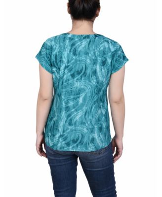 Petite Extended Short Sleeve Top with Grommets