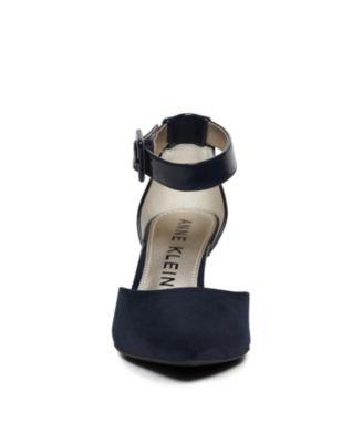 Women's Fabulist Pointed Toe Pumps