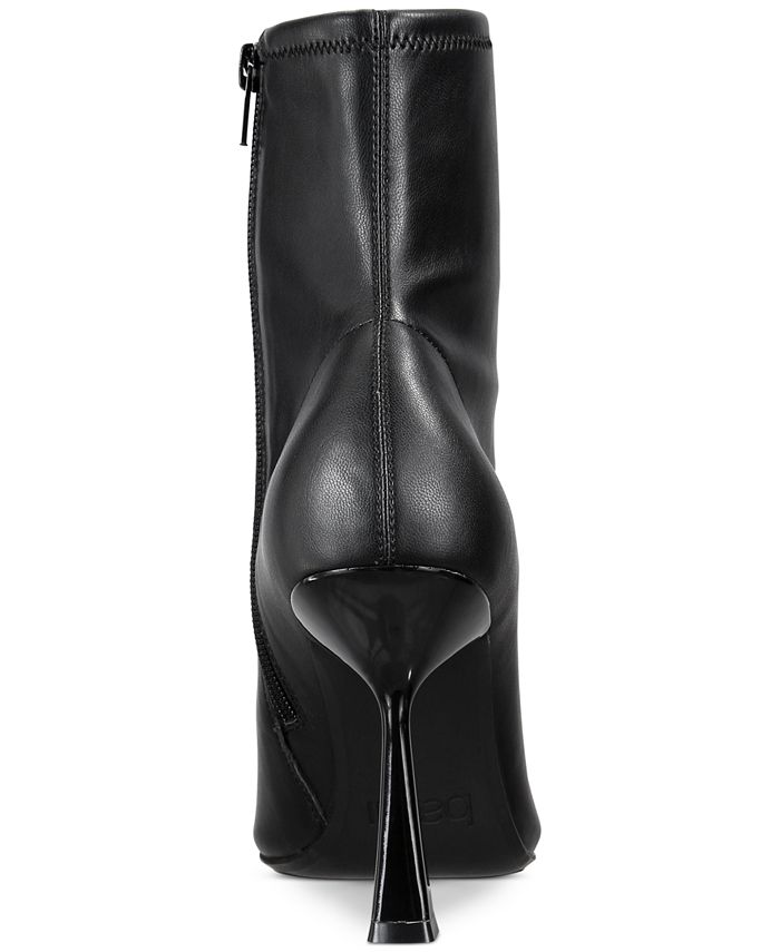 Botas negras sales en macy's