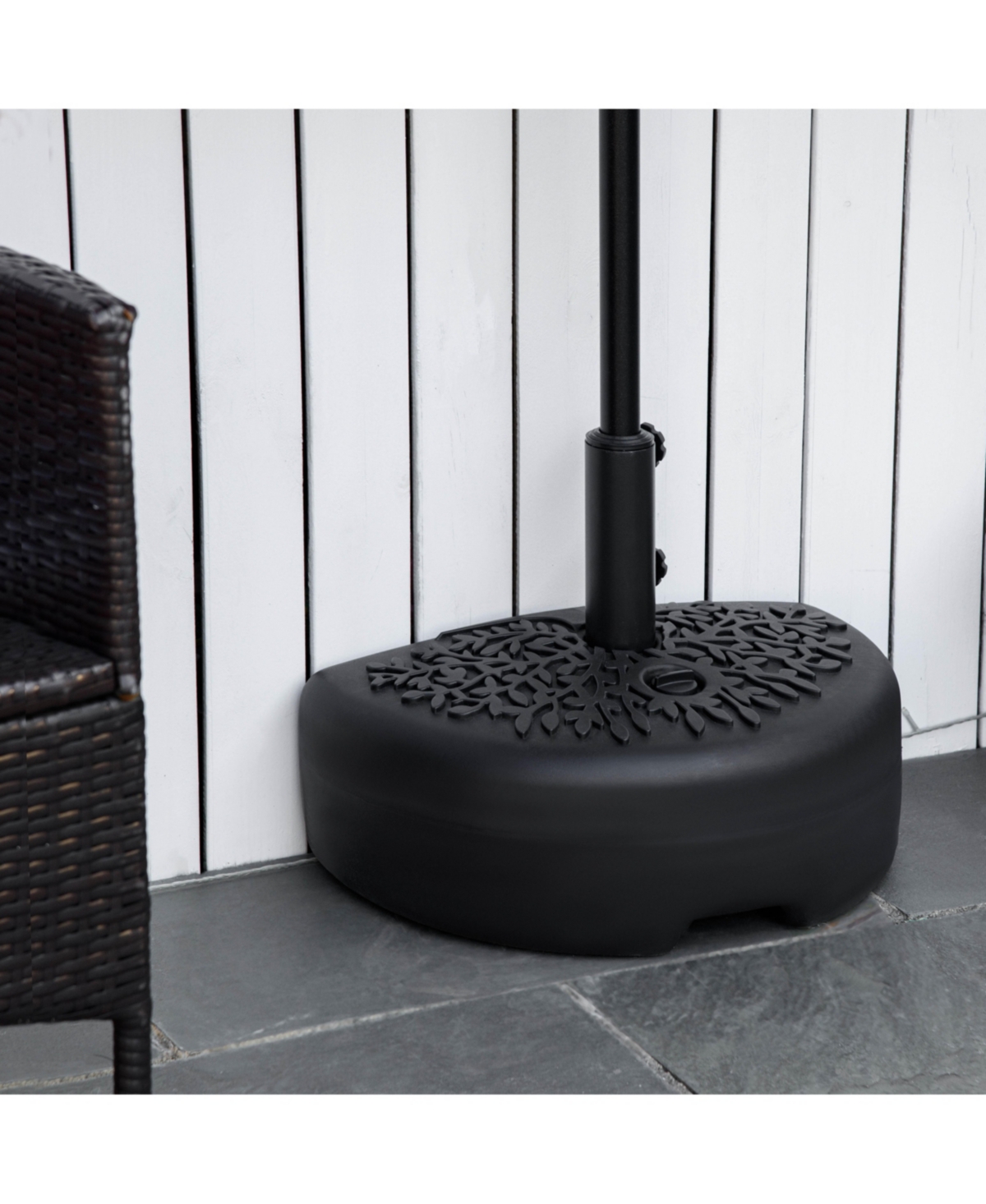 Outsunny Sand or Water Filled Half Patio Umbrella Stand Holder, Half Round Umbrella Base for Lawn, Fit 1.5