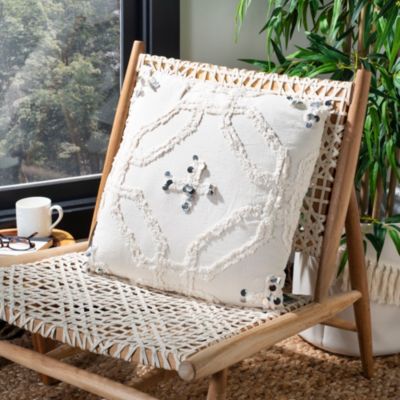 Daphne 20" x 20" Pillow