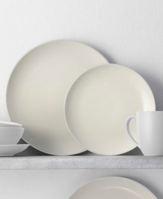 Colorwave Coupe 16 Pc. Dinnerware Set, Service for 4