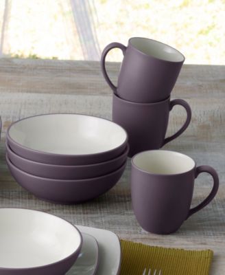 Colorwave Square 16 Pc. Dinnerware Set, Service for 4
