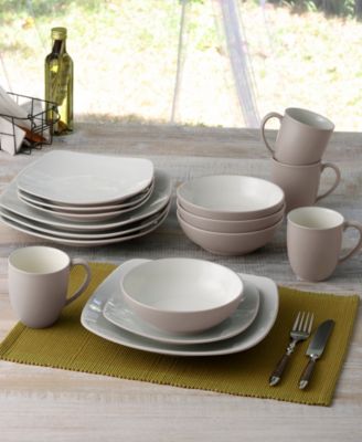 Colorwave Square 16 Pc. Dinnerware Set, Service for 4
