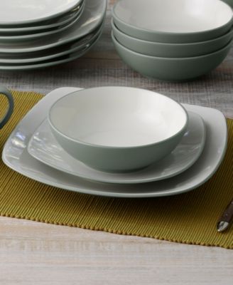 Colorwave Square 16 Pc. Dinnerware Set, Service for 4