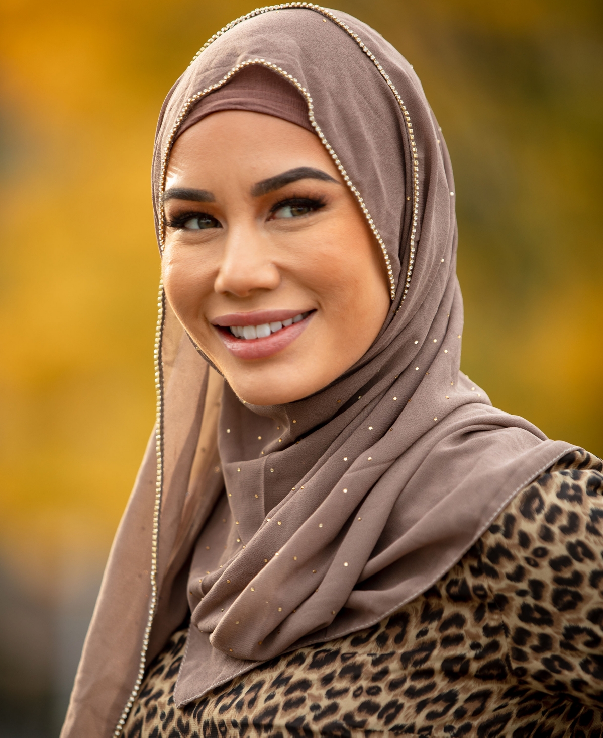 Rhinestone-Embellished Chiffon Hijab - Taupe Gray